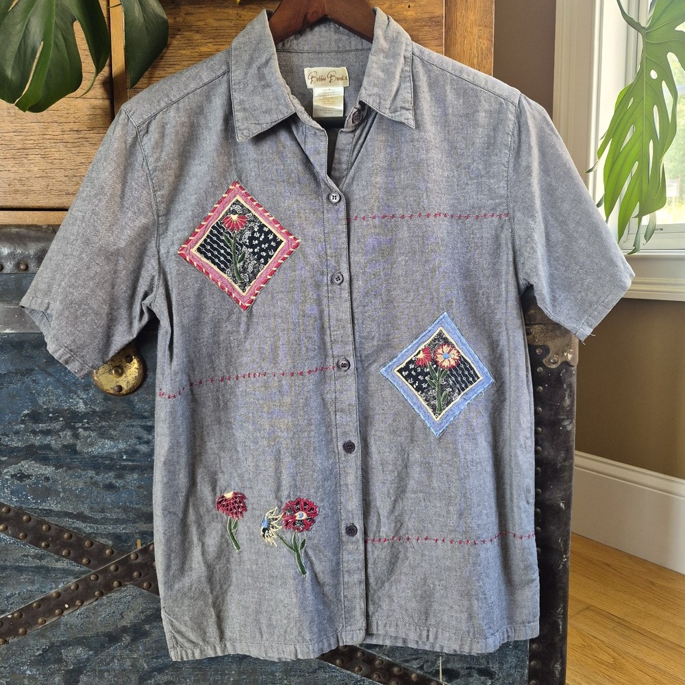 Bobbie Brooks Womens Medium Gray Chambray Floral Patchwork Button Down Shirt